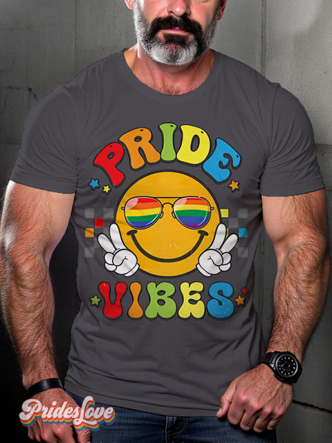 Pride Vibes Smiling face Rainbow LGBTQ Gay Print T-shirt Gray / S